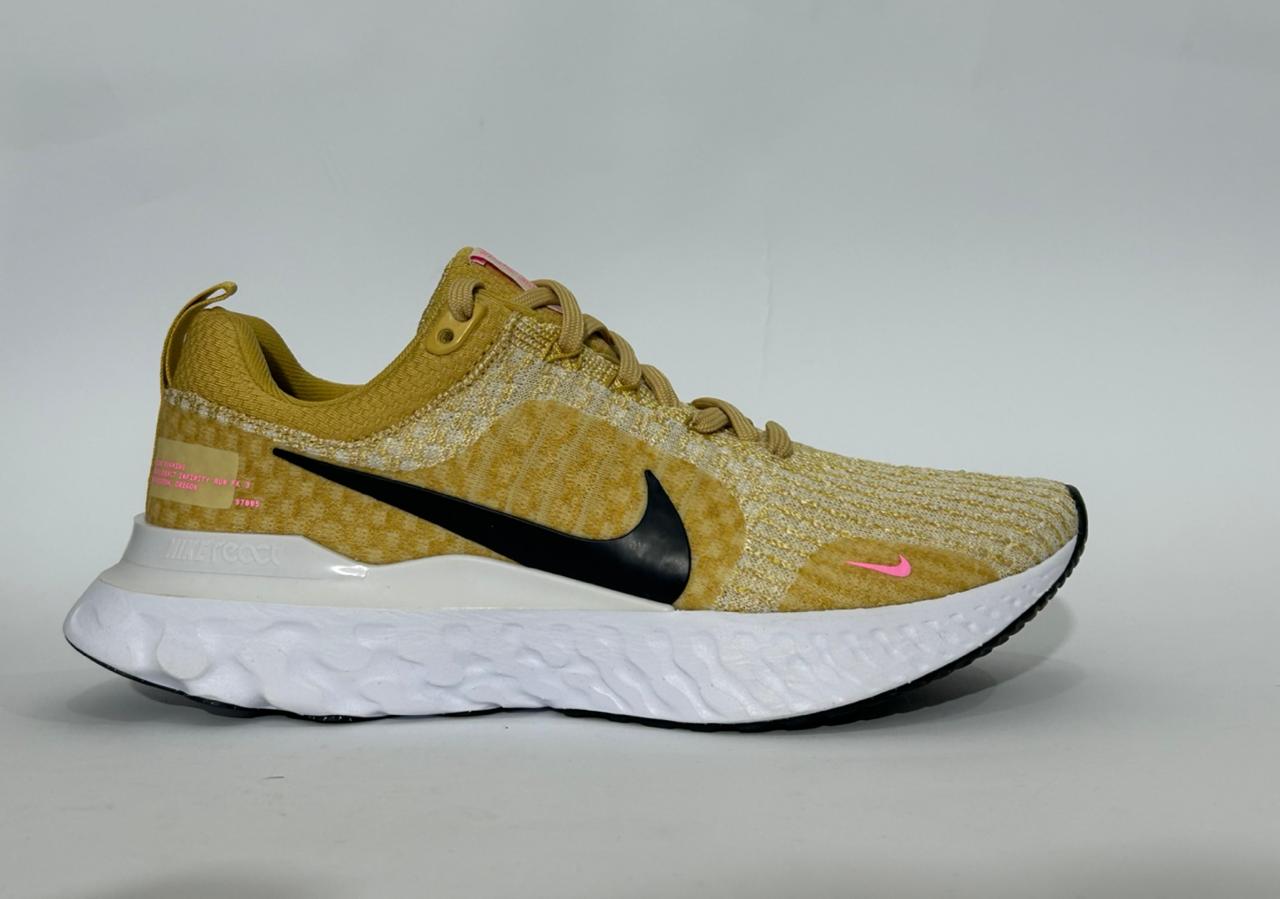 Nike React Infinity 3 Women's Road Running Shoes (DZ3016-700)